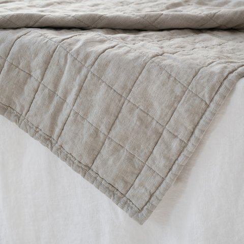 Melange Linen Quilted Blanket