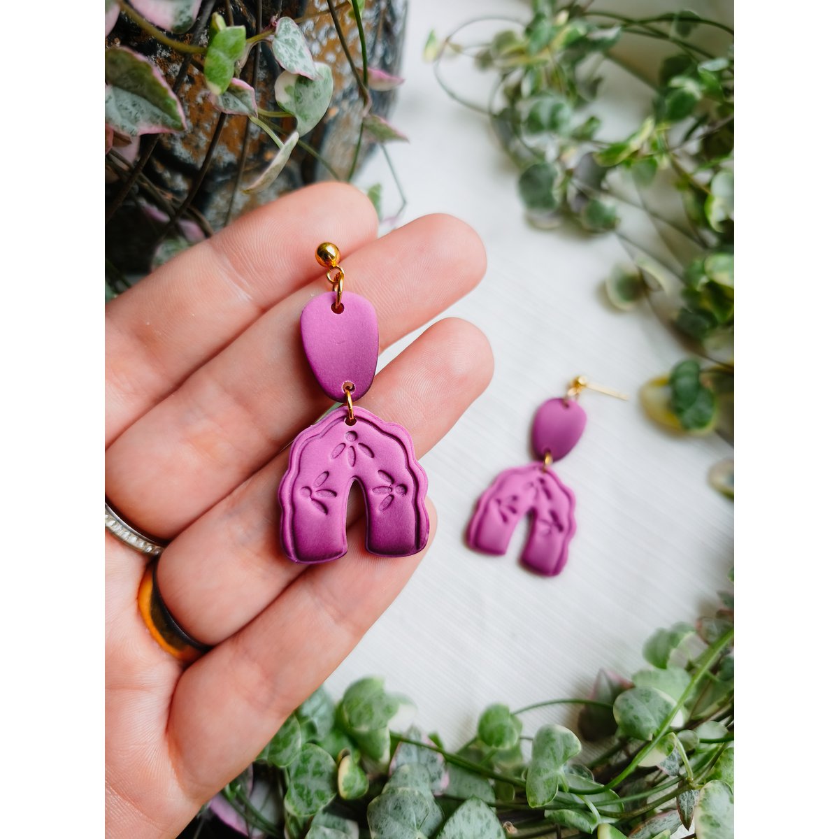 Boucles d'oreilles violettes avec effet ombré