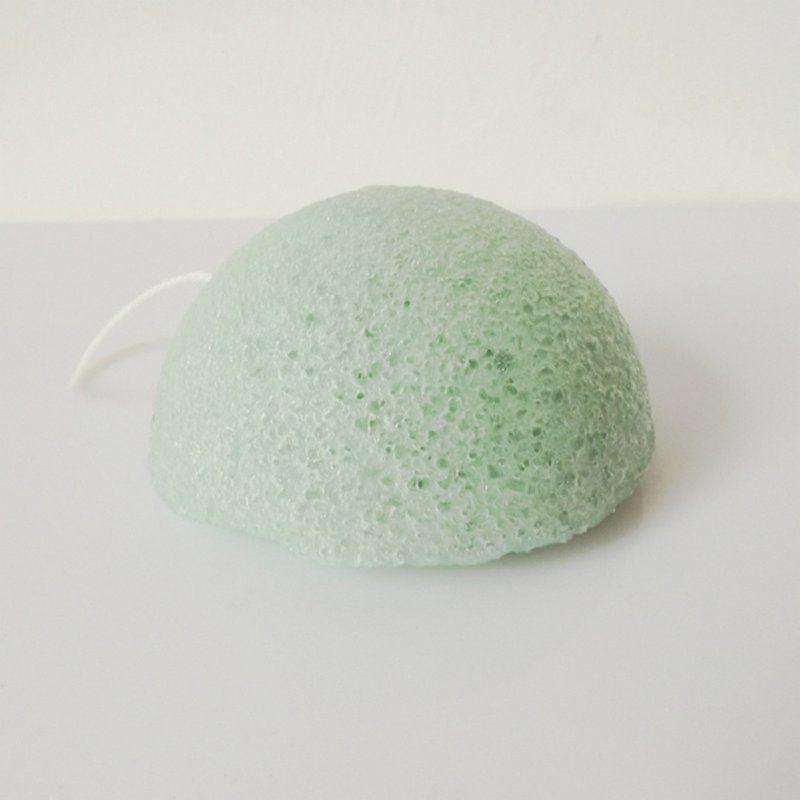 Natural Konjac Sponge for the Aloe Vera face