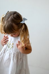 Mini 100% hørsløjfer på hårelastikker, sæt med 2 til børn og voksne