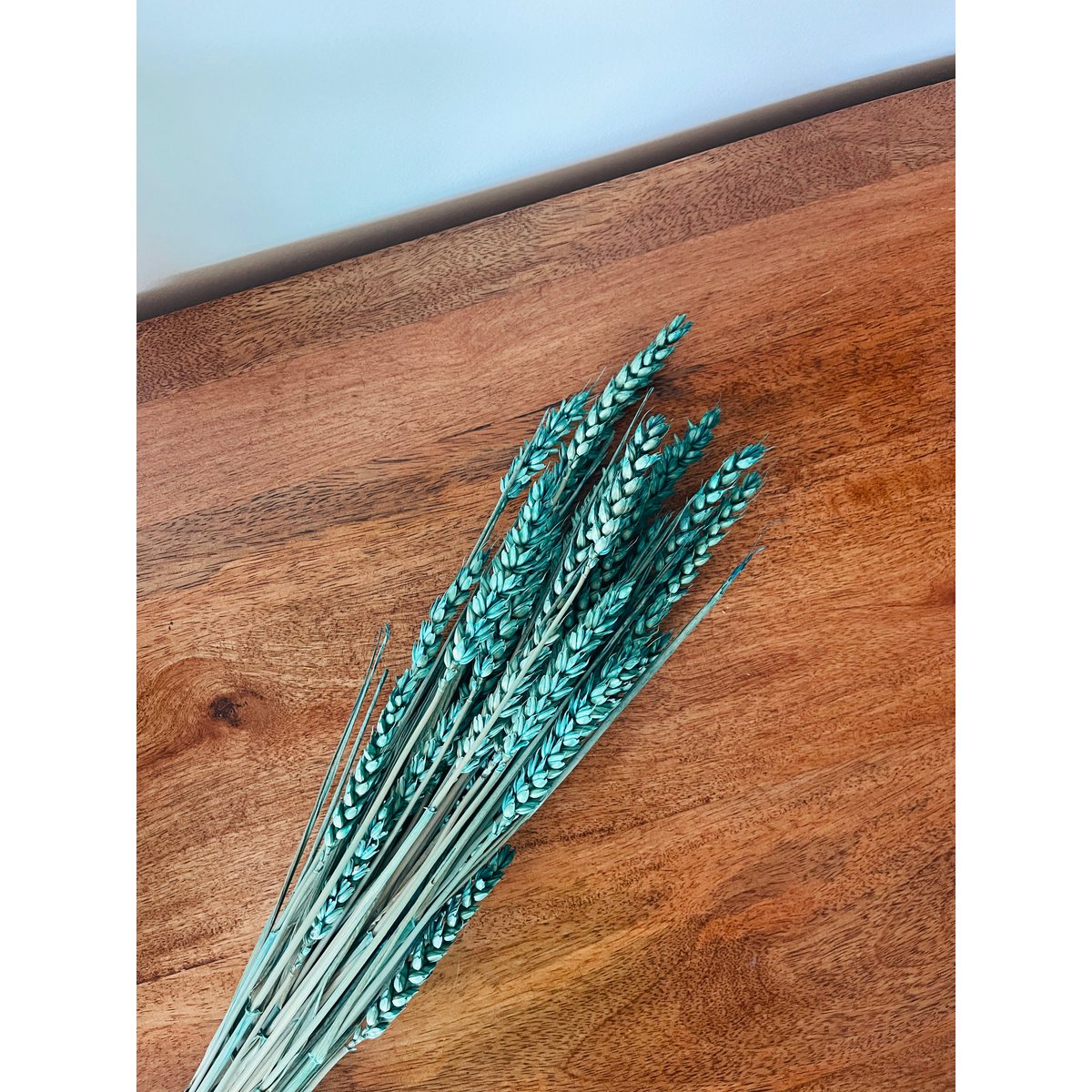 Fiori secchi verdi di grano