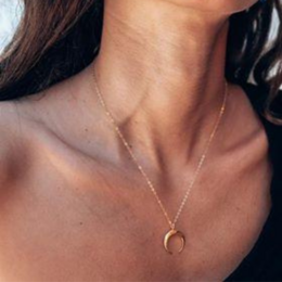 Collana a catena a mezzaluna