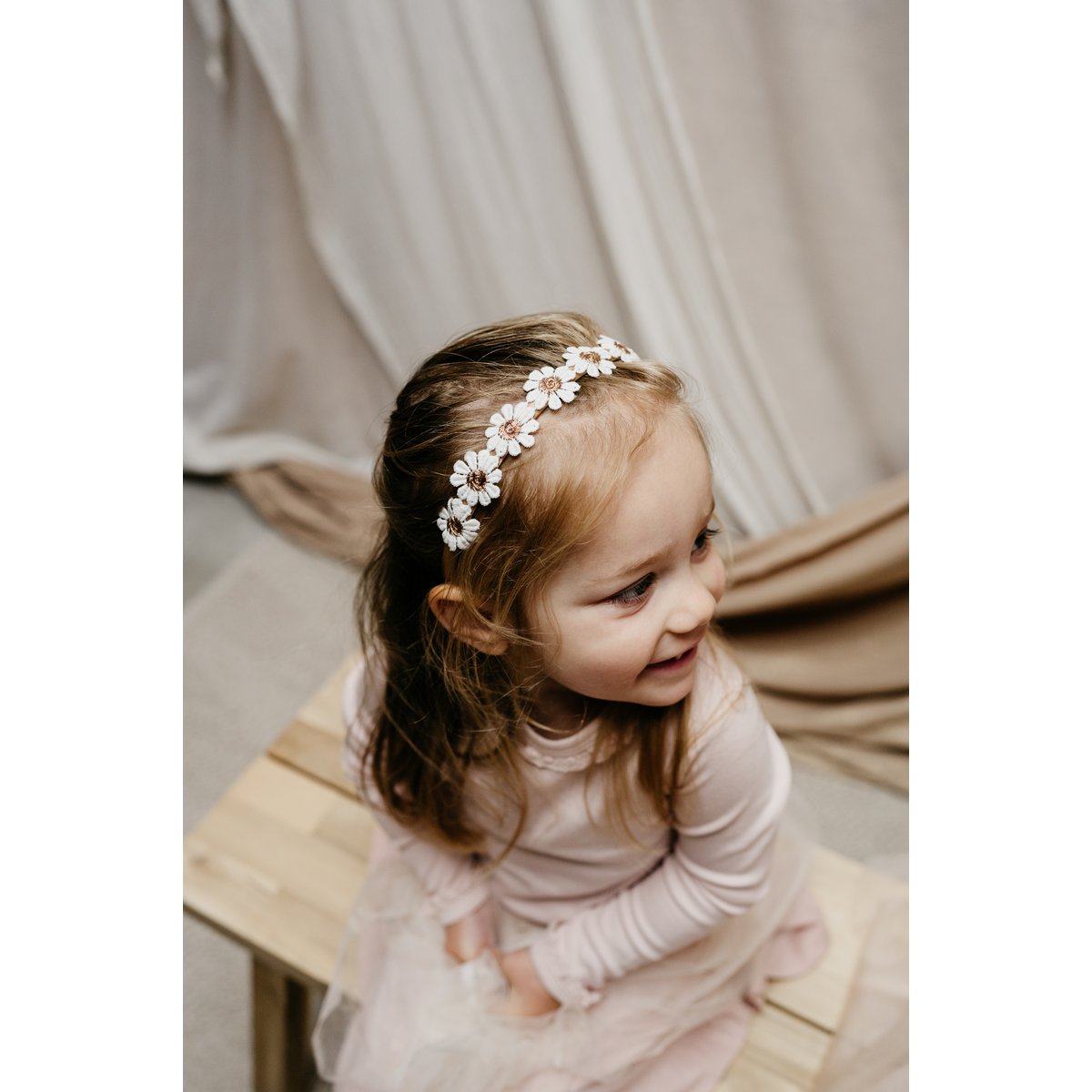Diadem bronze flower