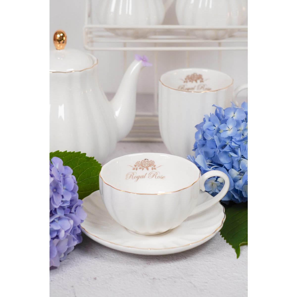 Royal Rose tazza con piattino bianco con bordo dorato 200 ml Isabelle Rose