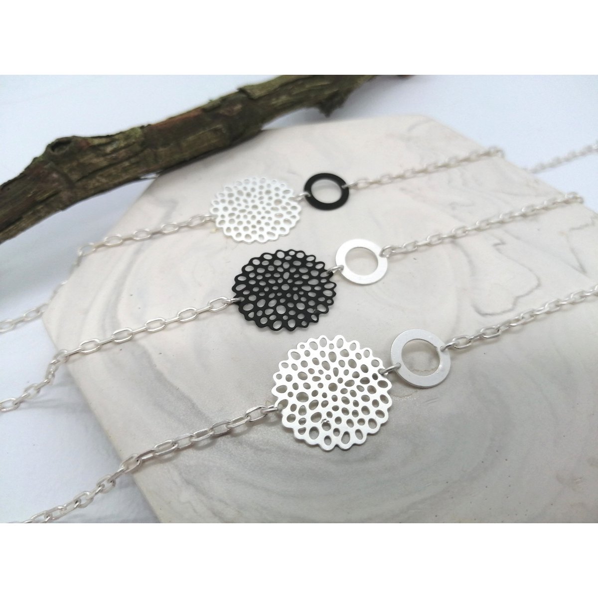 Bracelets - Minimalism - Flower 1 - set of 3 - gold/black