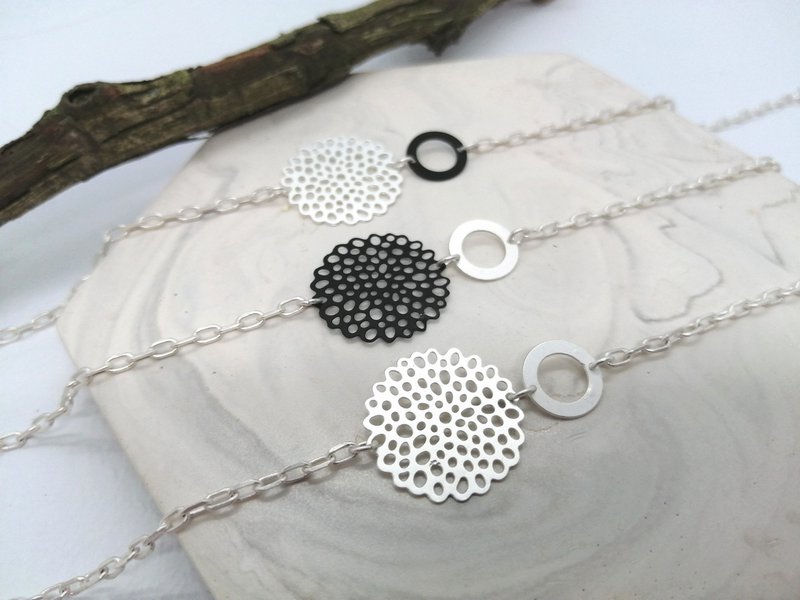 Armbånd - Minimalisme - Blomst 1 - sæt af 3 - guld/sort
