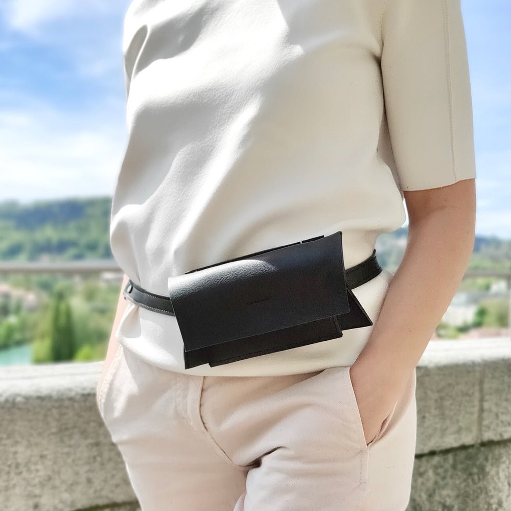 Black (Grainy Vegetarian Leather)