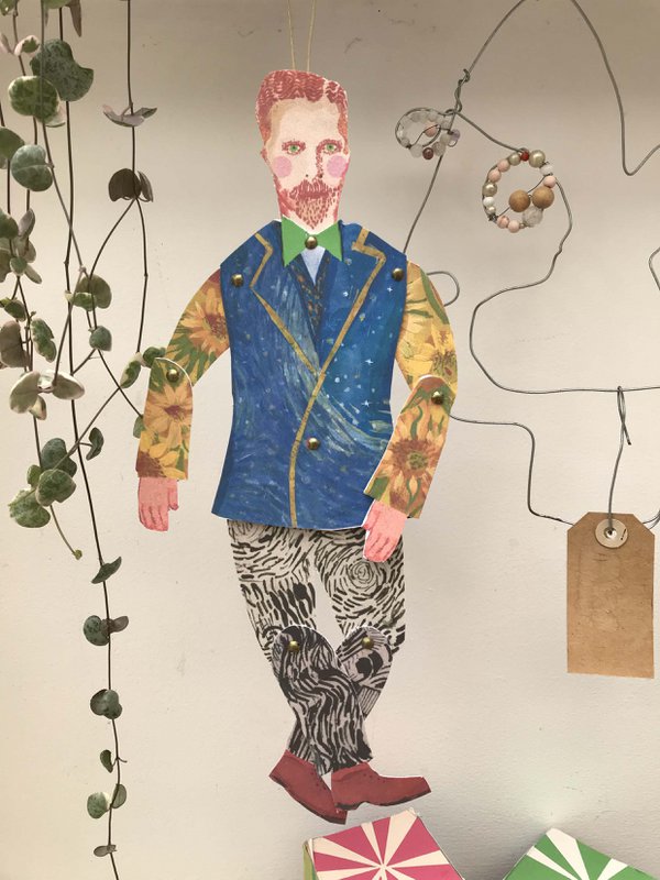 Vincent klippede og lavede dukke