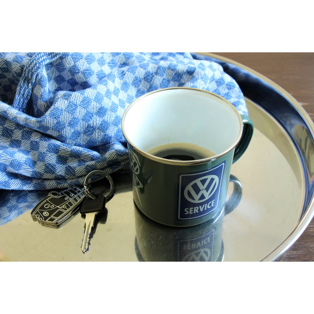 Volkswagen VW T1 Bus Emaillebecher 500 ml in Geschenkbox – Classic Bus/Petrol Blue