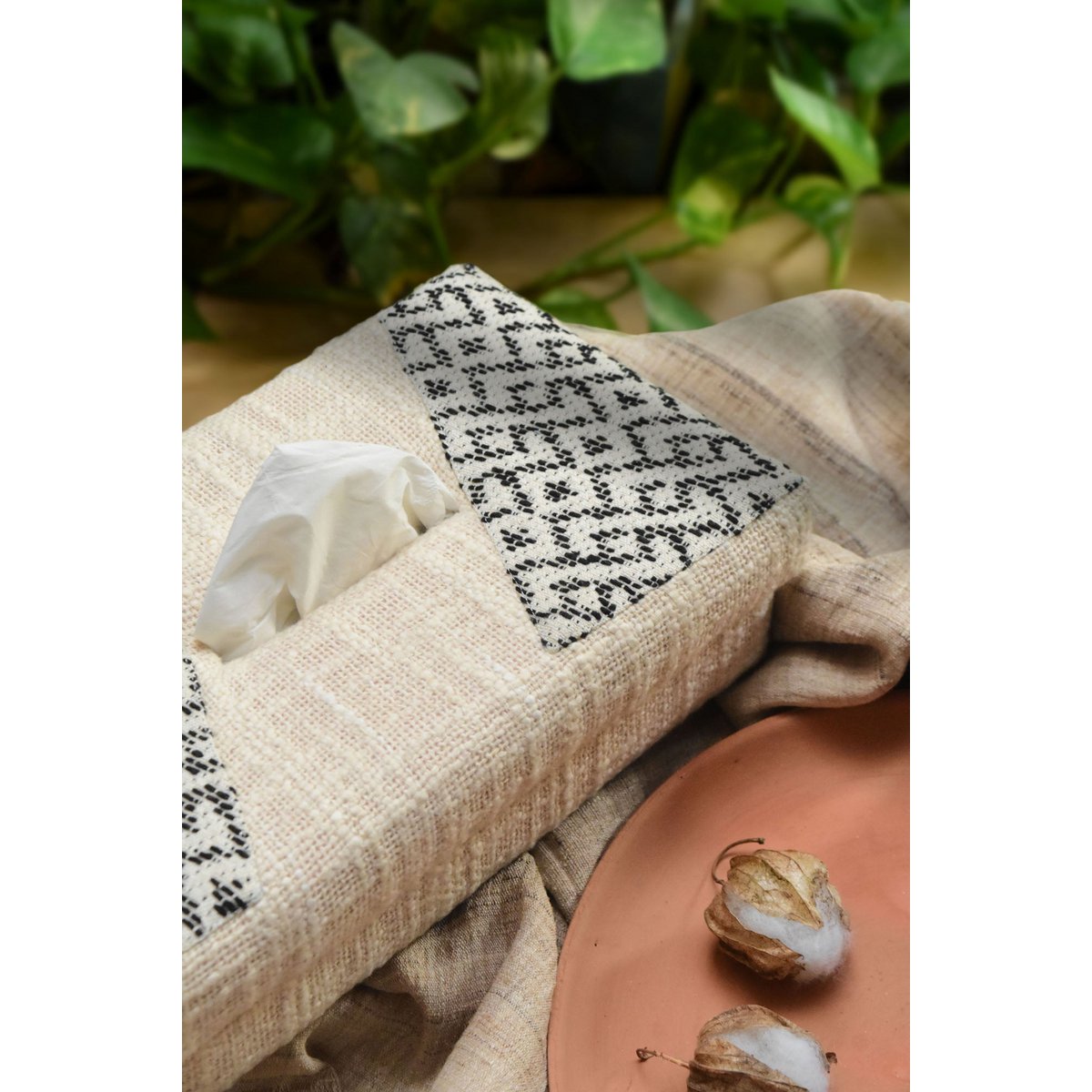 Tissue Box Cover | Handwoven Cotton Jacquard | 24x14cm