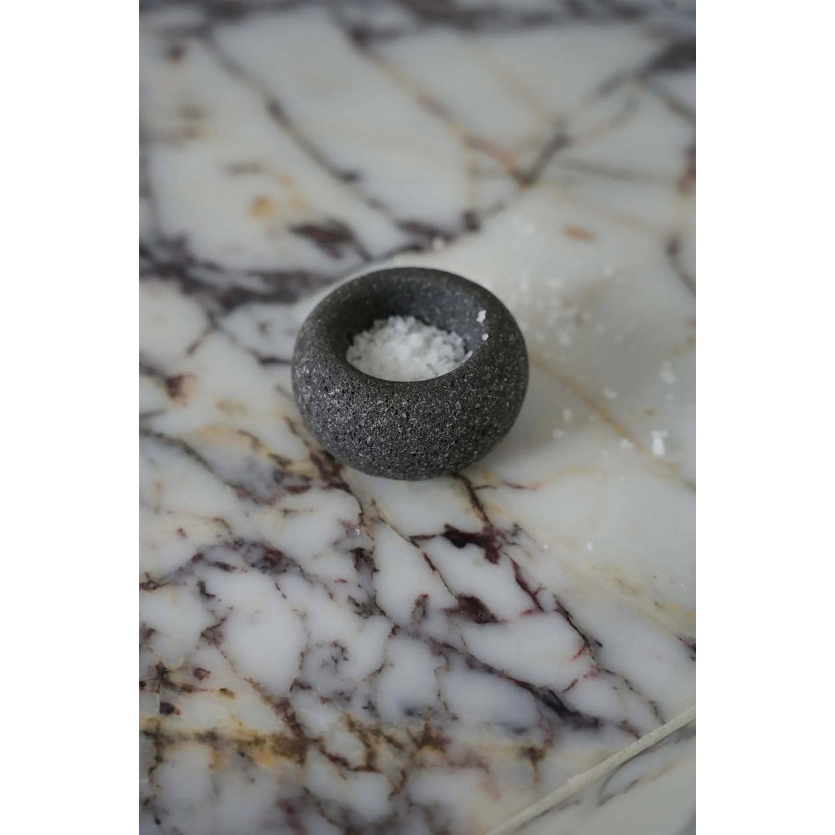 De Lava Stone Bowl - Black - XS