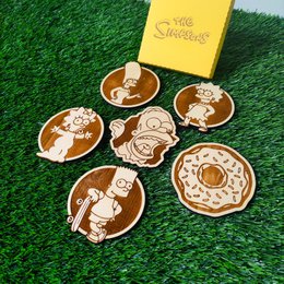 Ensemble de 6 sous-verres Simpsons en bois colorés, Homer, Marge, Bart, Lisa, Maggie, Donut, Cadeau unique, Geek Home Decor, Housewarming