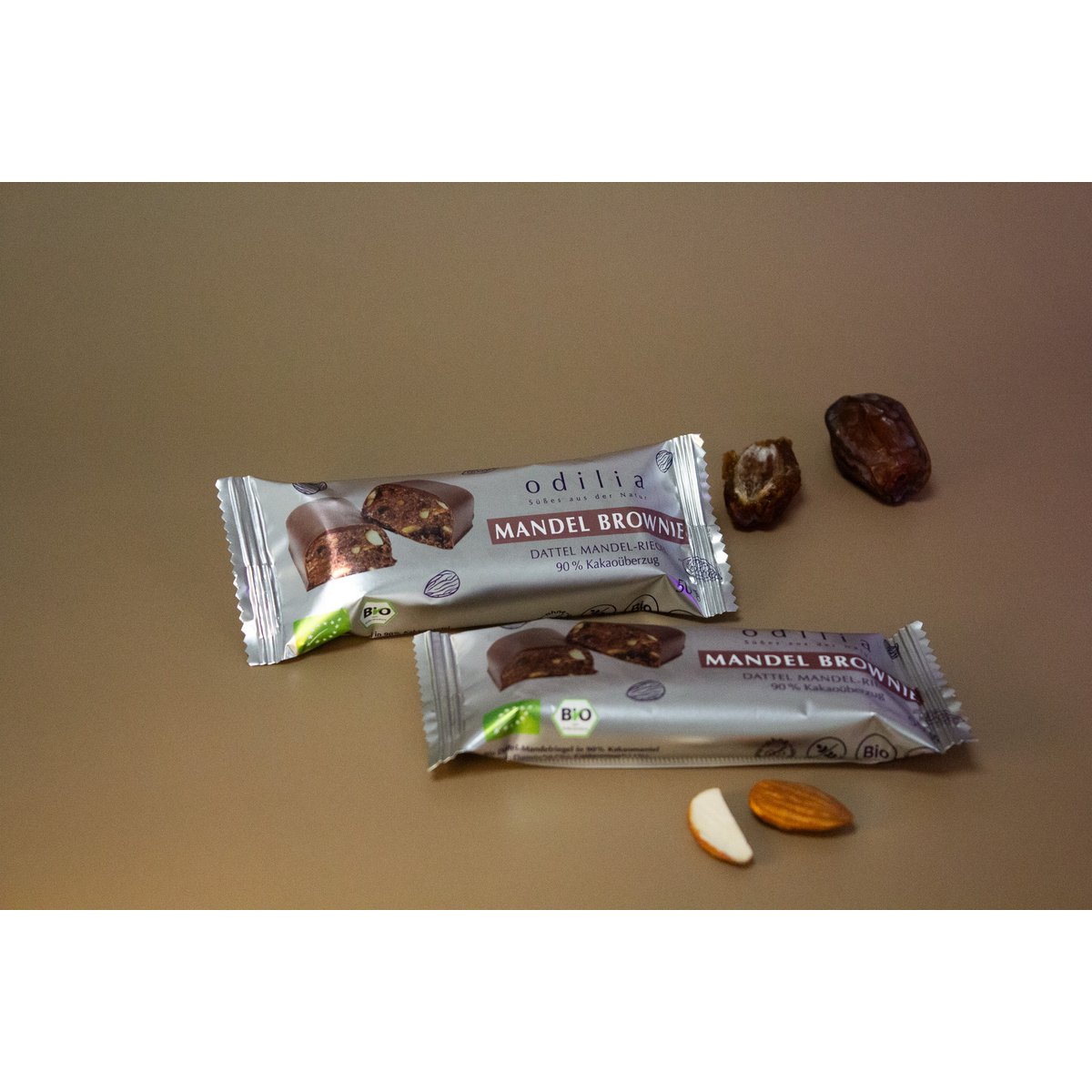 Almond Brownie Organic date almond bar