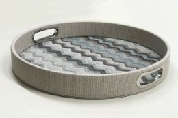 Plateau rond bleu à motif zigzag avec poignées en acier inoxydable