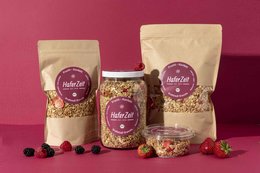 Organic granola with fruit confetti, available in 750g bag or jar. Made with wholesome ingredients, this granola features a colorful mix of dried fruits and crunchy clusters.