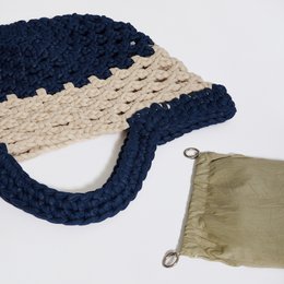 Borsa da mare “Ingrid Grande” all'uncinetto con custodia impermeabile beige + blu