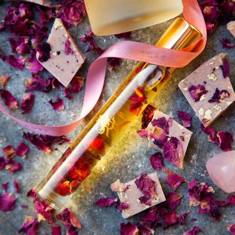 Awen Rose Pulse Kiss - Aceite de perfume de bolsillo, vainilla rosa