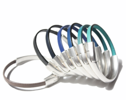 AMACAYACÚ (Silber) Lederarmband mit Magnetverschluss