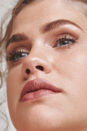 LIP LINER CLEAN