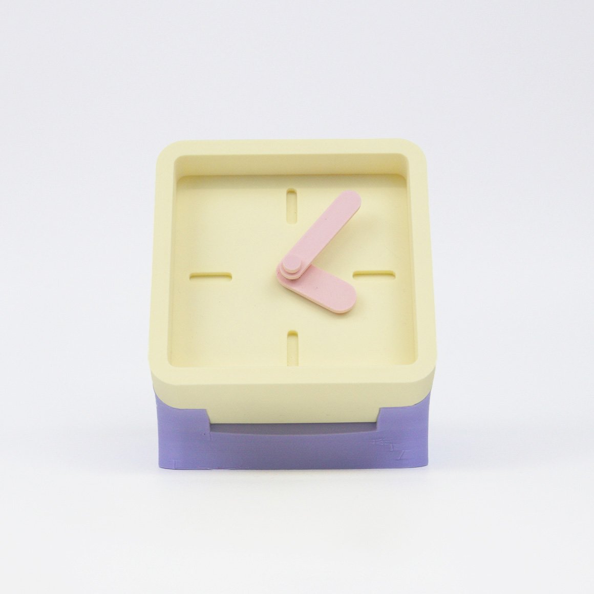 Lila & Alandel Geel desk
