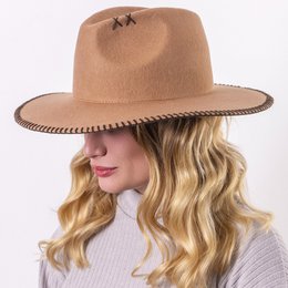 CAPPELLO IN FELTRO A TENDA LARGA - uncinetto