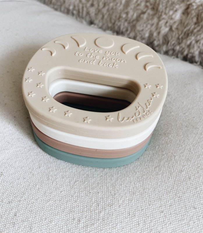 Moon Teether, leo and lea, Teething Rattle, 4 forskellige farver