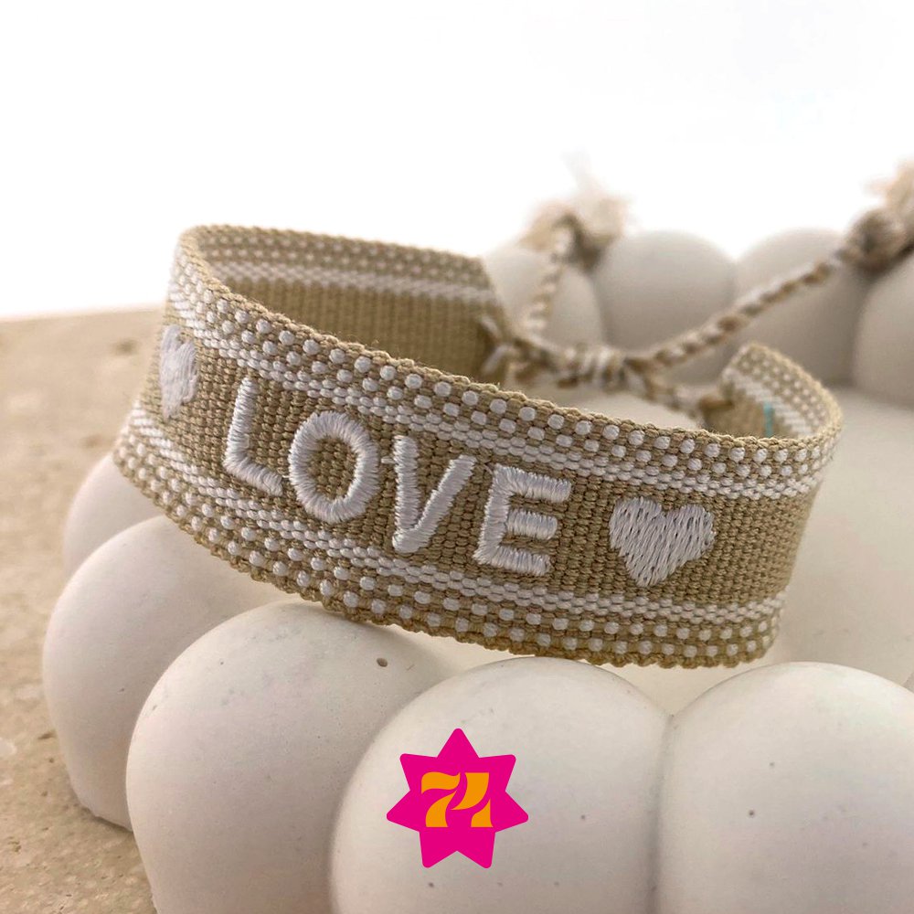 Pulsera tejida beige LOVE