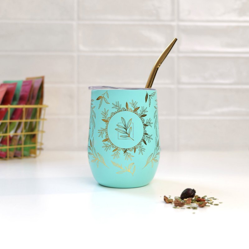 Botánica insulated calabash and its bombilla