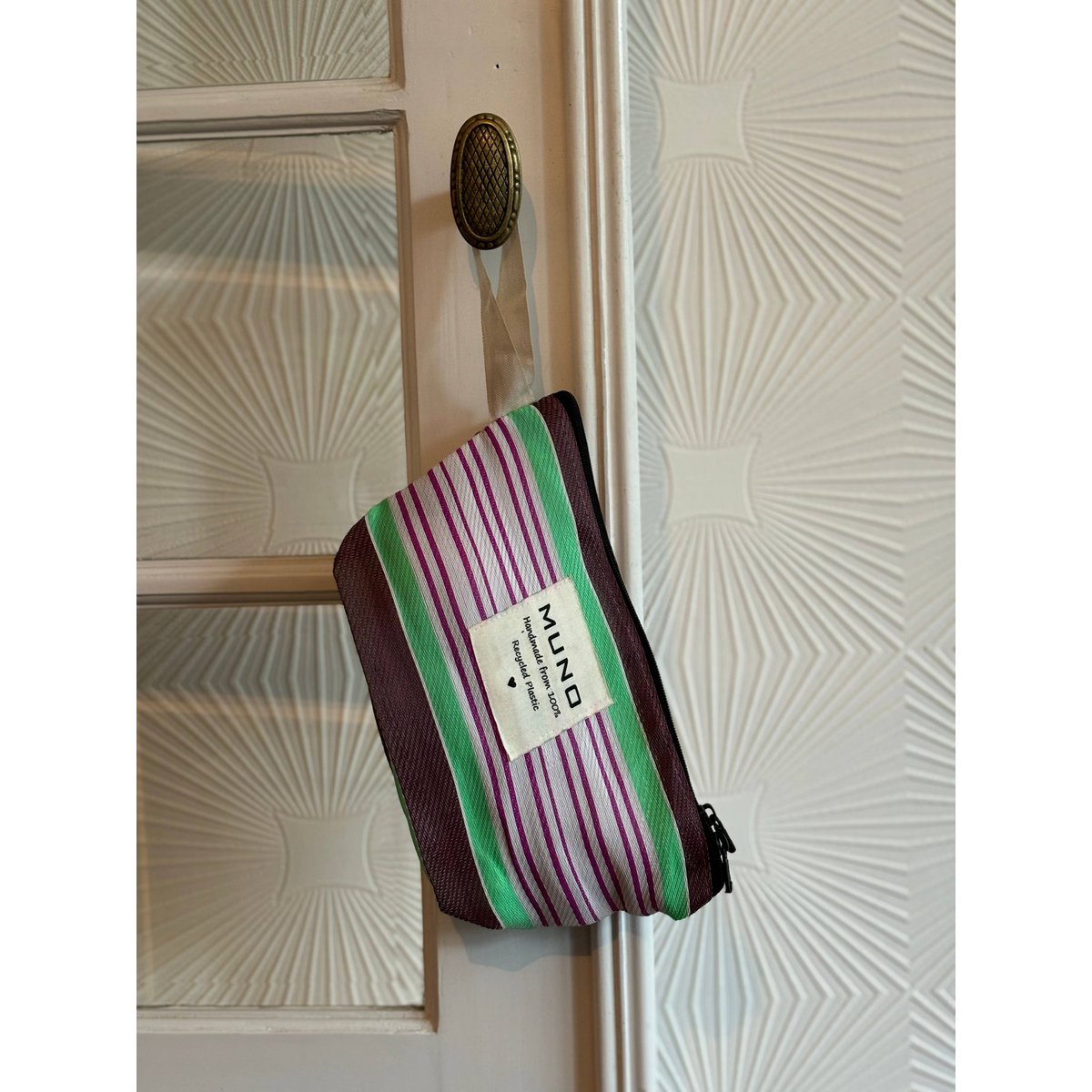 Bolsa de nylon reciclada hecha a mano
