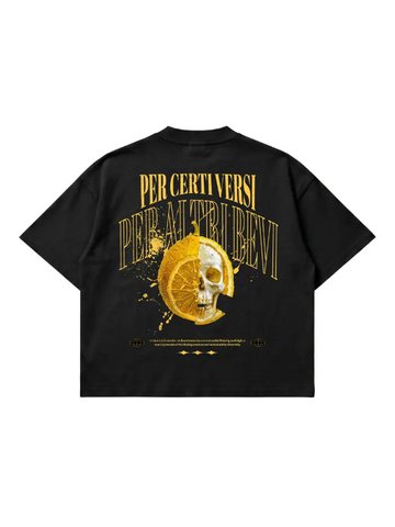 T-Shirt Nera Boxy Fit 200 g/m² „Per Certi Versi“-Rückendruck | Horda® Zitronenschädel