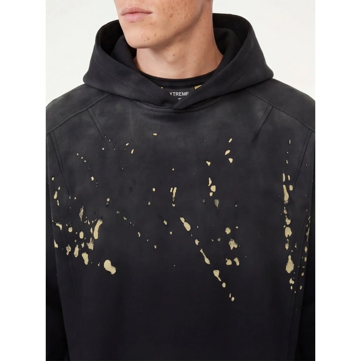 Urban-Chic Hoodie – from Ultra-Soft Material for a Strong Presence