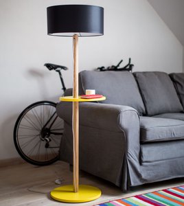 UFO Ashwood Stehlampe Ginstergelb