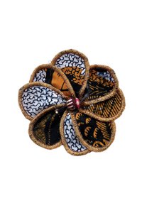 Laura Luna-broches