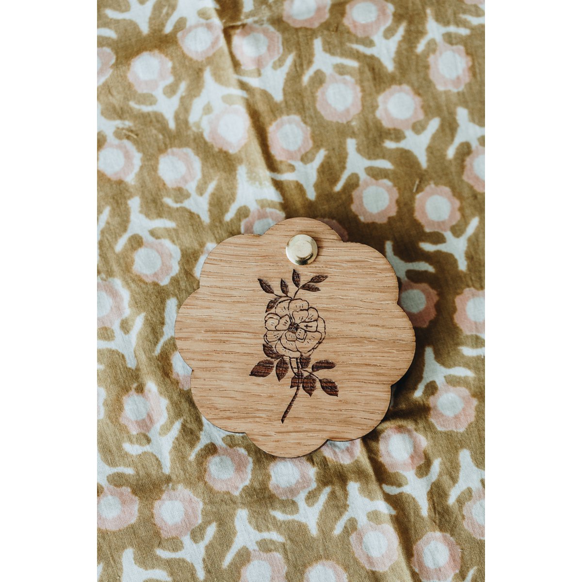 Wooden pocket mirror, engraved with words of self-esteem