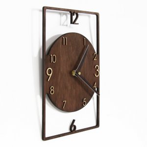 Wanduhr, Wanduhr aus Holz