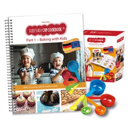 Ricettario Kids Easy Cup: Cottura al forno con i bambini (parte 1), cofanetto da forno incl. 5 misurini colorati