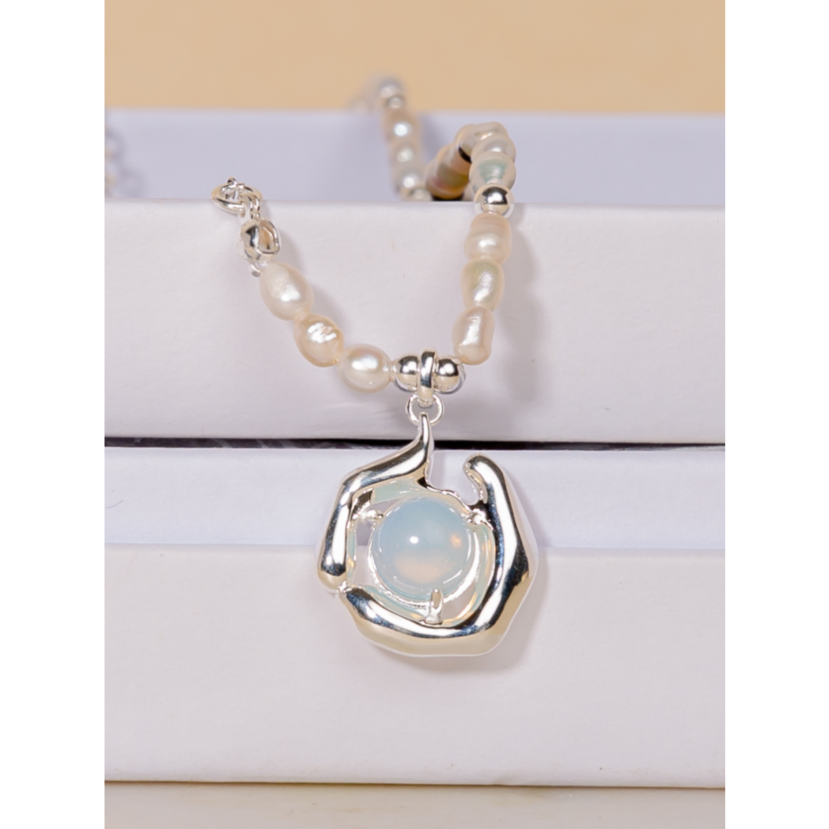 Collier de perles du lac au clair de lune