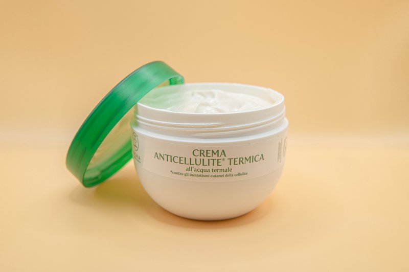 Krem antycellulitowy z efektem termicznym - słoik 300 ml