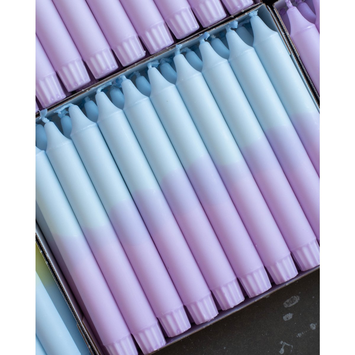 Taper kaarsen - twee/kleurig pastel