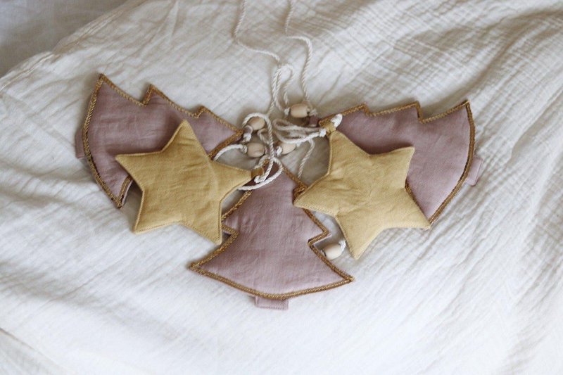 Guirlande en lin « Sapin de Noël rose »