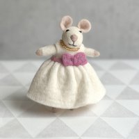 Mouse bride