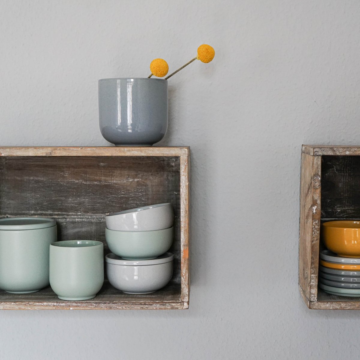 Hollyhock mug - sage green - 200 ml