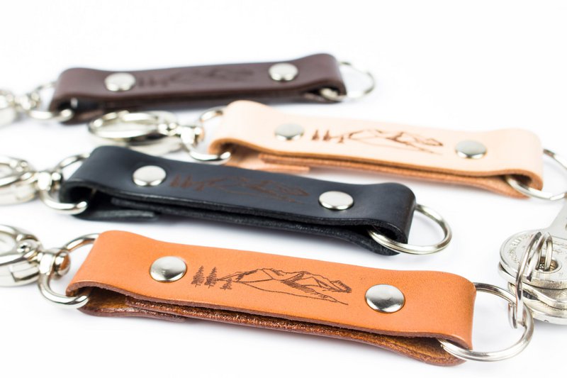 Leather keychain with carabiner - Mountains