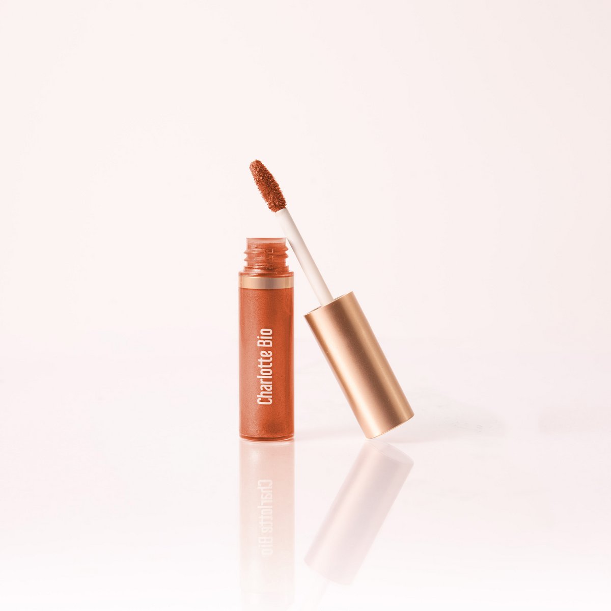 Organic liquid eyeshadows