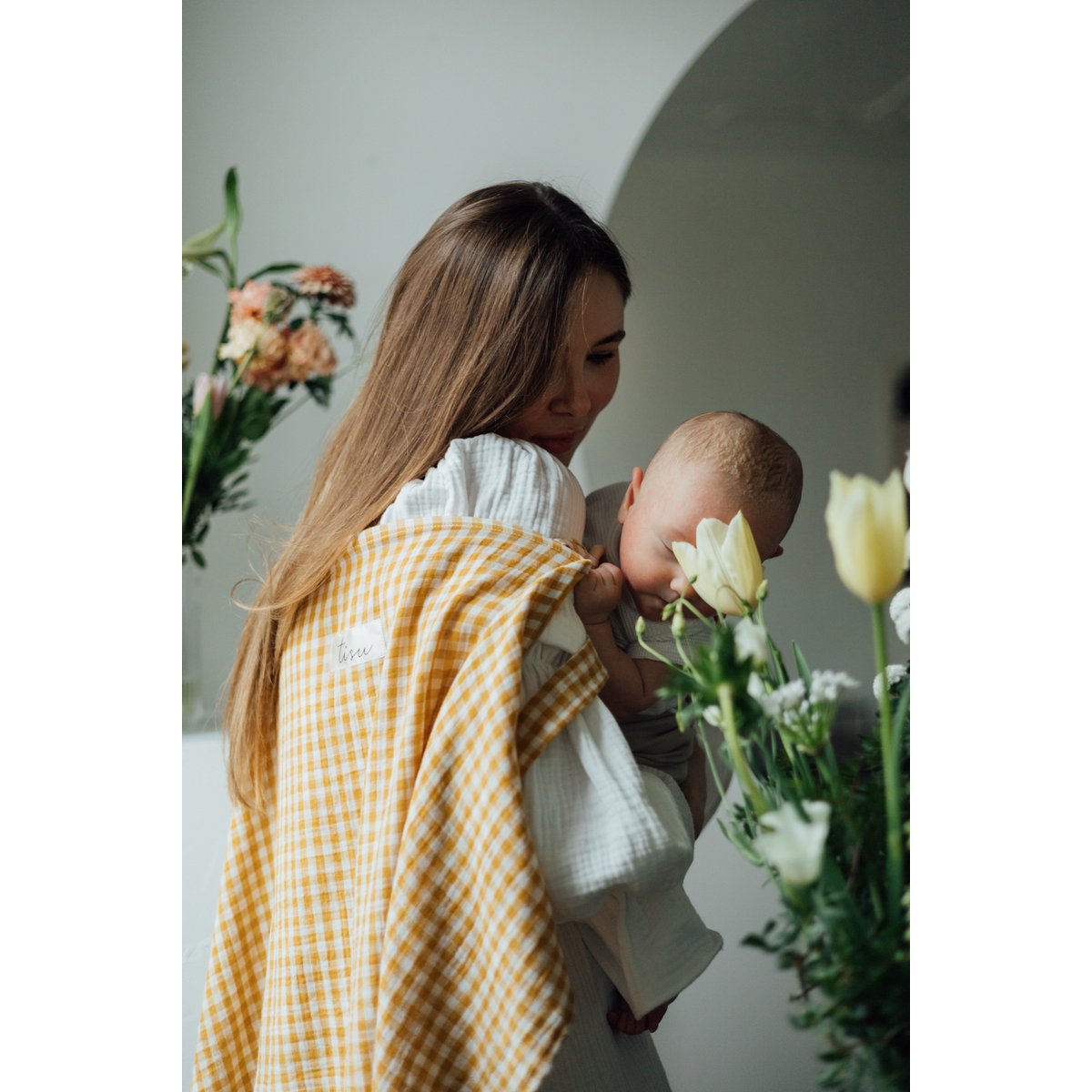 TISU nursing cover, Mustard Gingham
