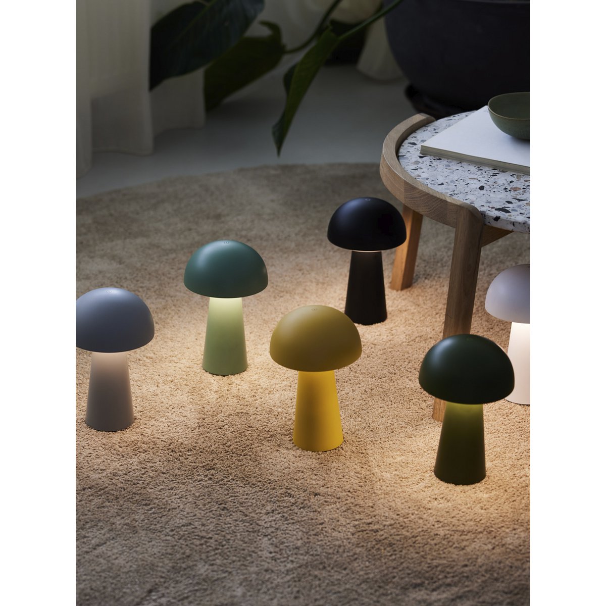 BORDLAMPE MOVE ME STØVET GUL