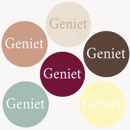 "White coaster with gray botanical leaves and Dutch text 'Wijntje Tuintje Zonnetje' garden theme"