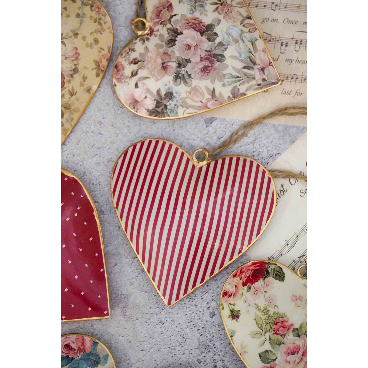 Hanging metal heart Stripe 10 cm Isabelle Rose