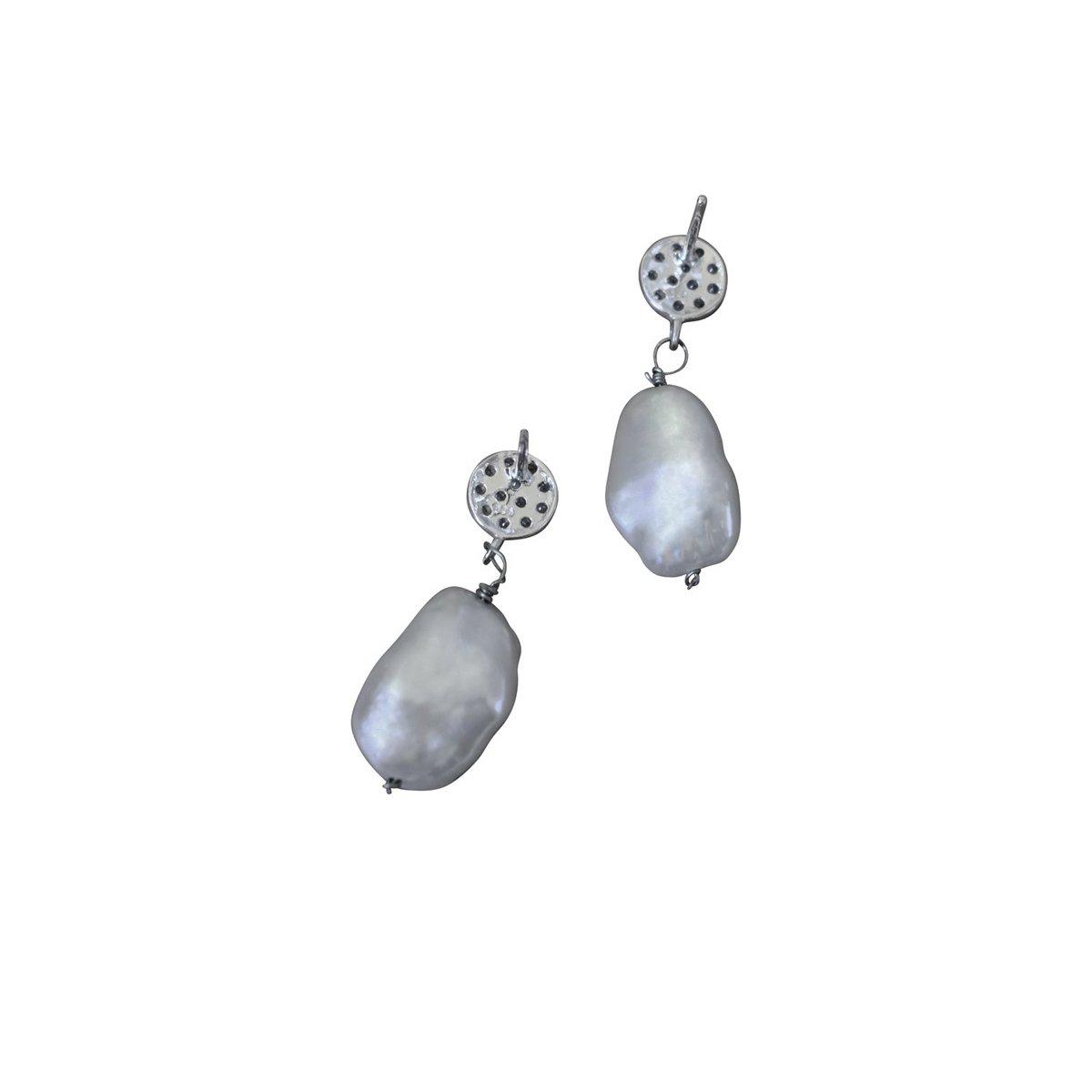 Aretes De Plata Esterlina Con Perlas De Agua Dulce De Plata | por nlanlaVictory
