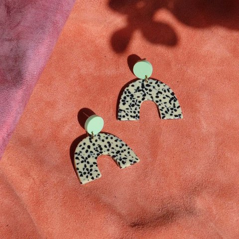 Greige dots arch statement earrings
